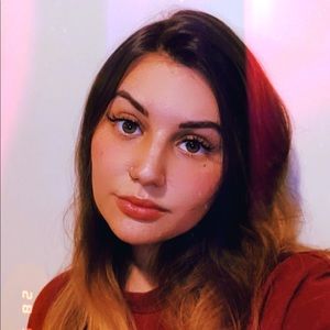 MEET. YO. POSHER!!!!